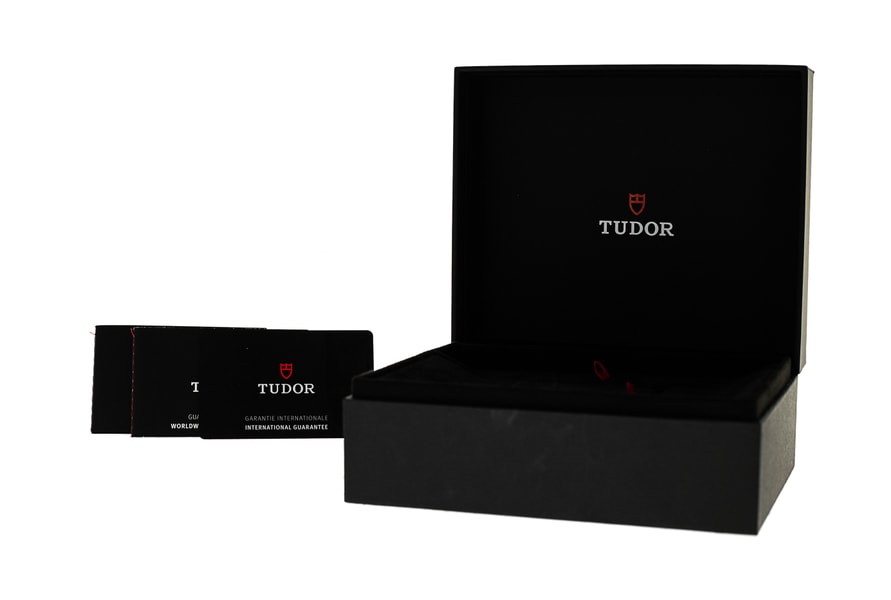 Tudor Royal M28403-0001